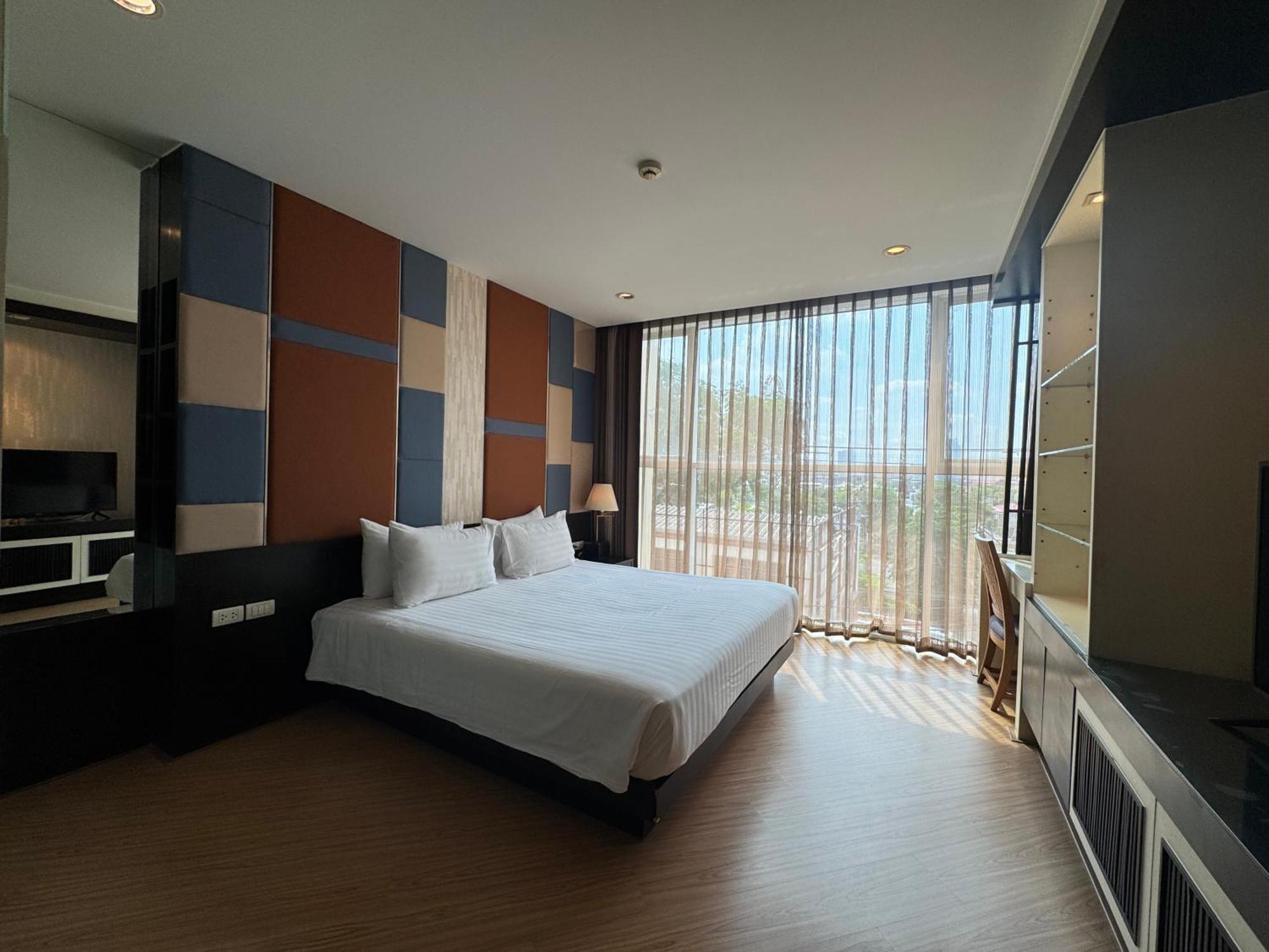 The Sunreno Hotel Sha Bangkok Esterno foto