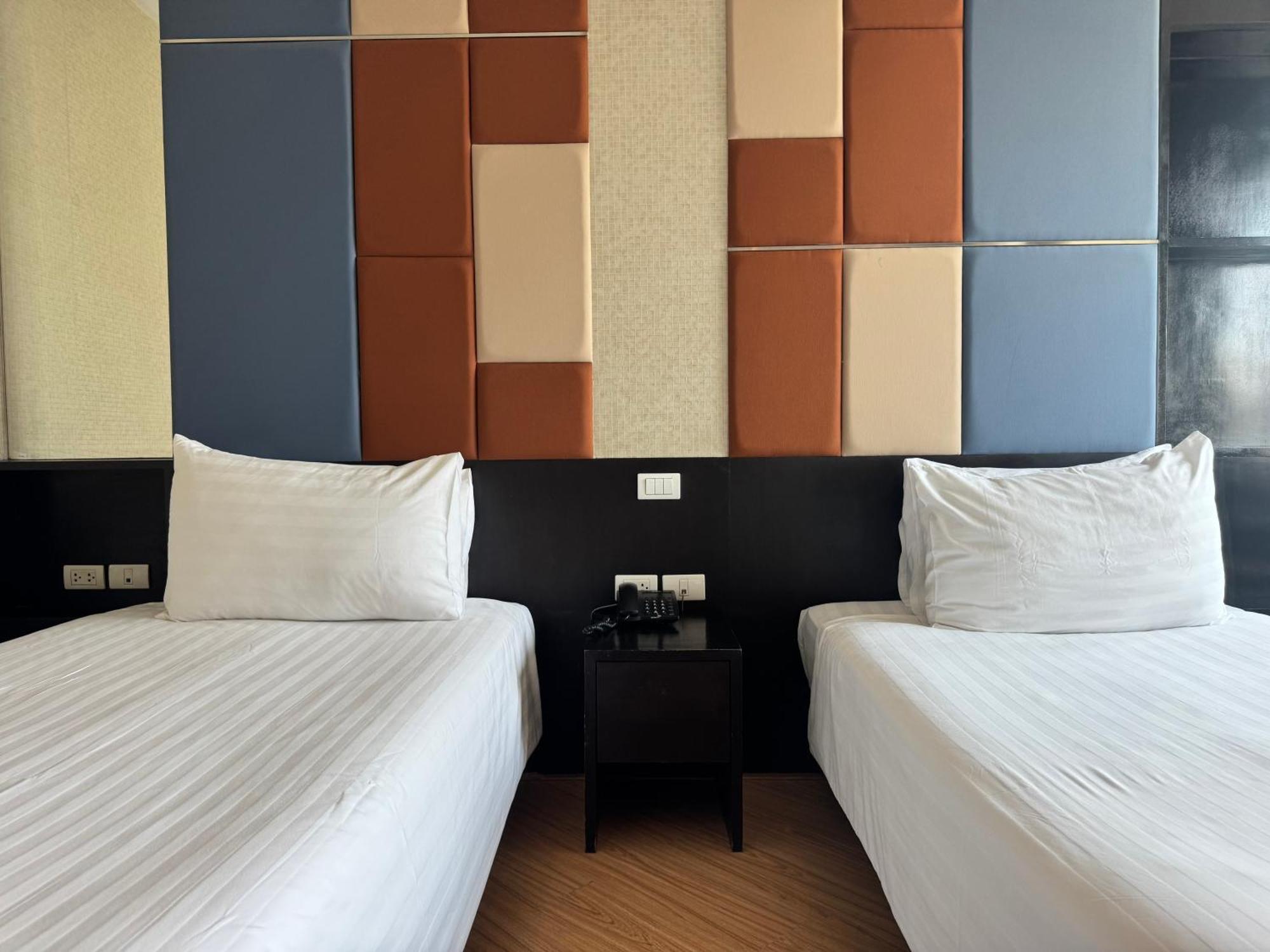 The Sunreno Hotel Sha Bangkok Esterno foto