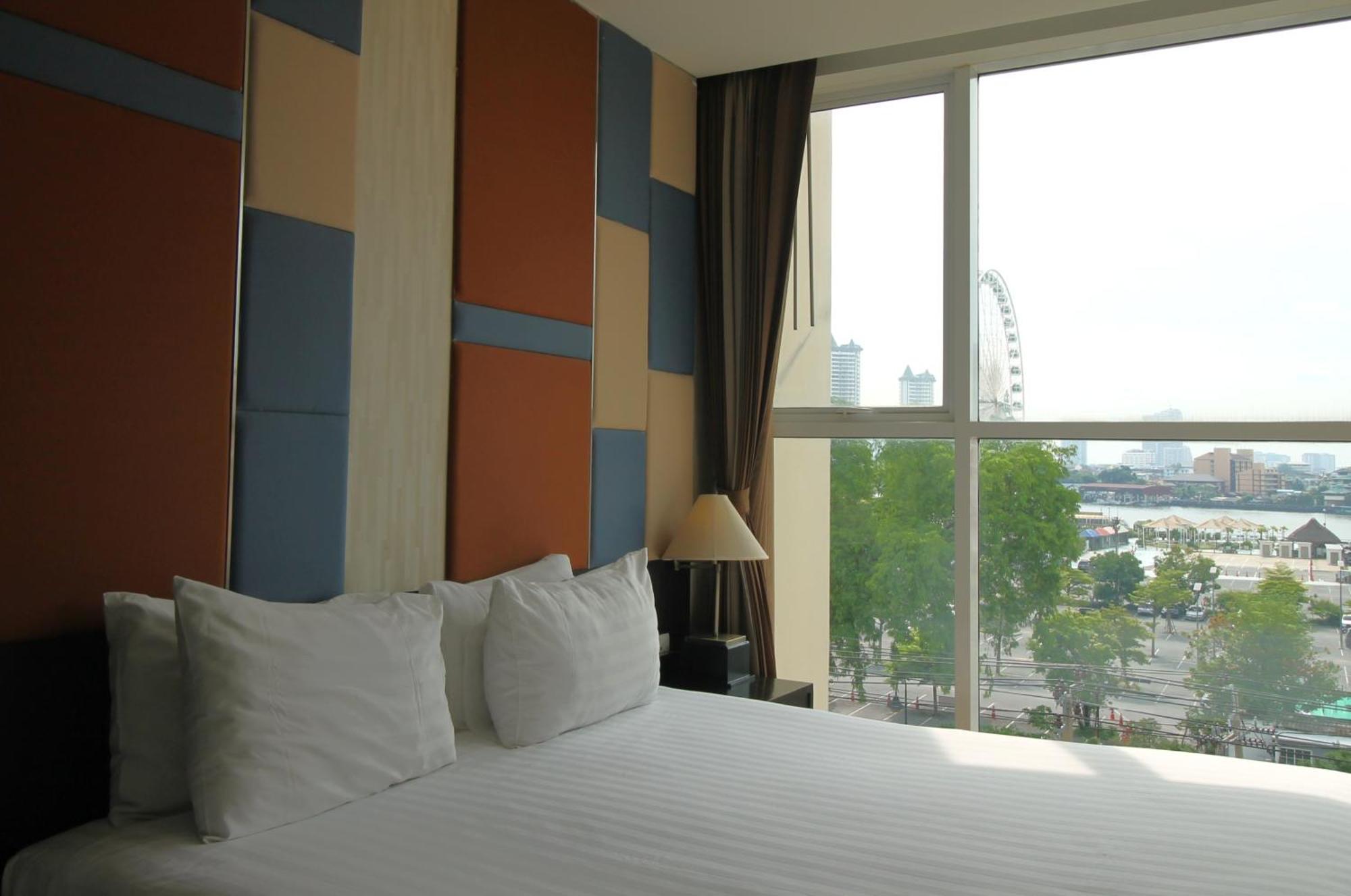 The Sunreno Hotel Sha Bangkok Esterno foto