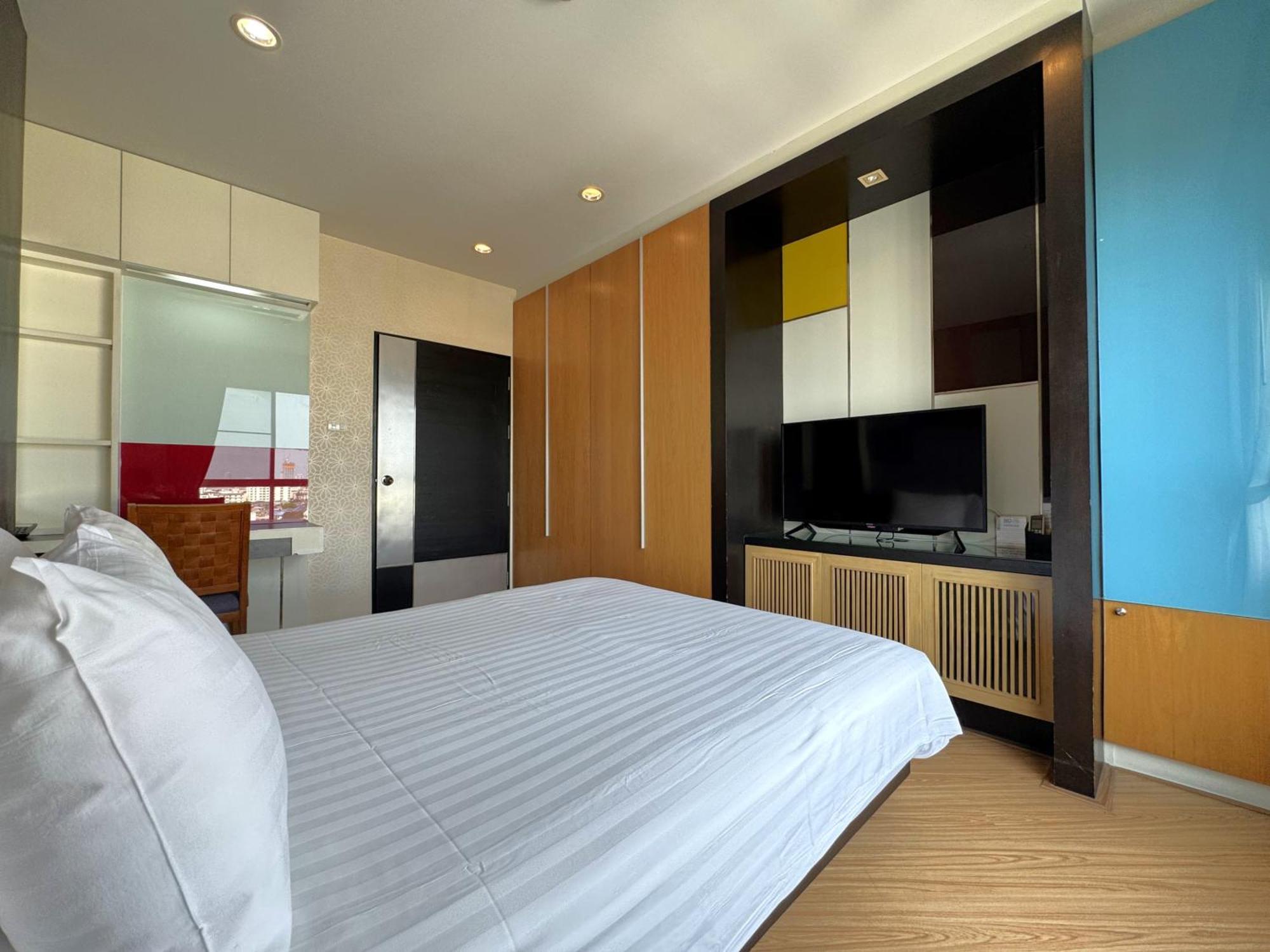 The Sunreno Hotel Sha Bangkok Esterno foto