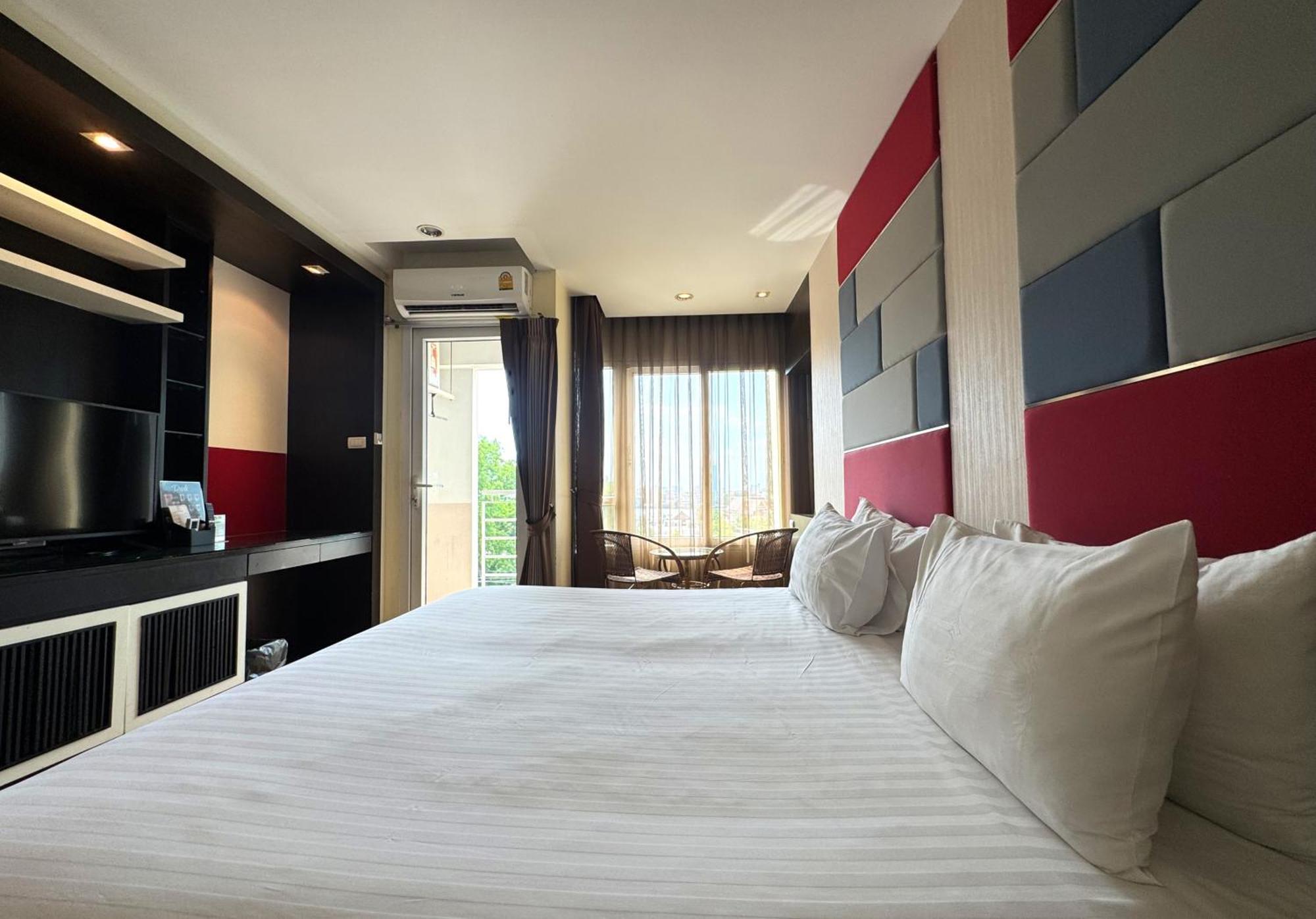 The Sunreno Hotel Sha Bangkok Esterno foto
