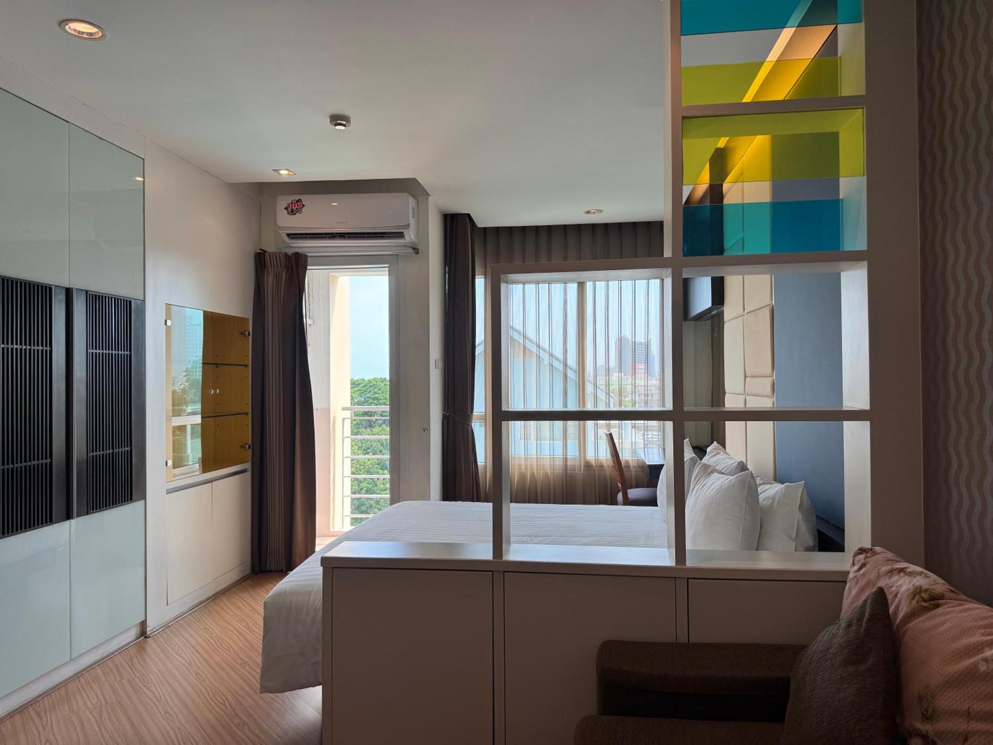 The Sunreno Hotel Sha Bangkok Esterno foto